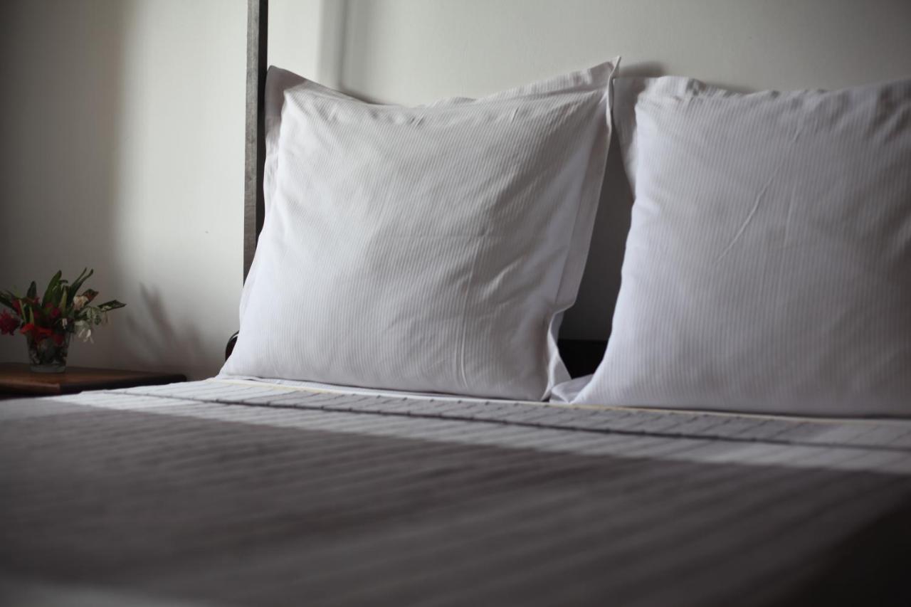 Hotel Jardin De La Paix 모로니 외부 사진